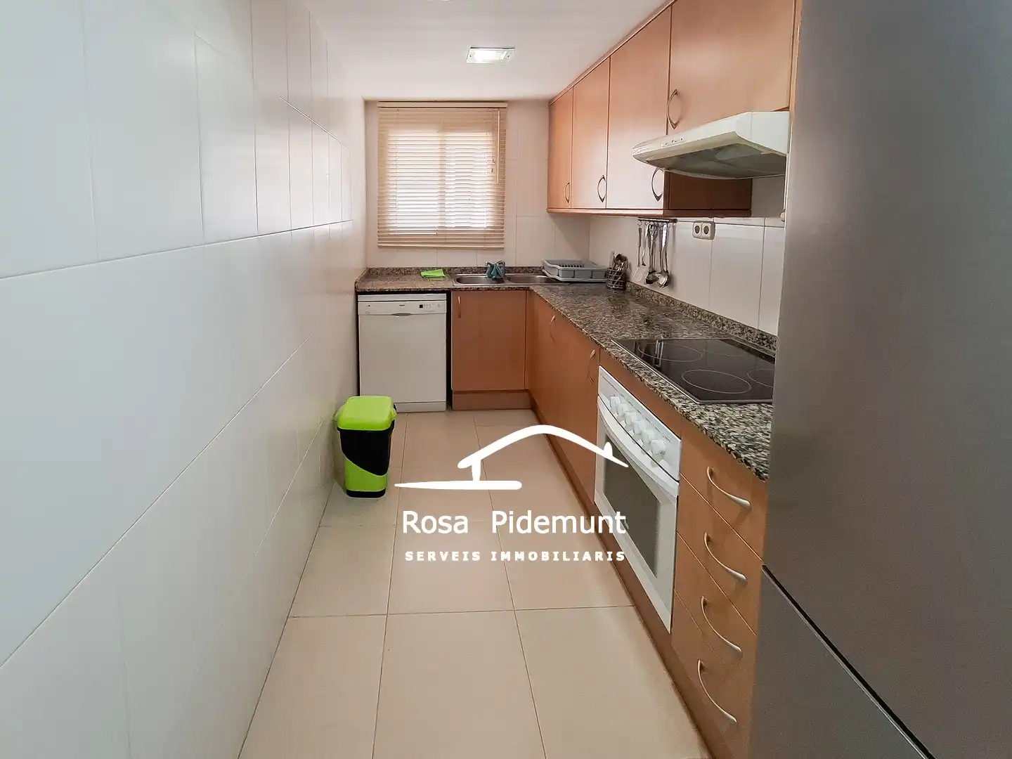 Küche von Wohnung zum Verkauf in Lloret de Mar mit Klimaanlage, Heizung und Terrasse