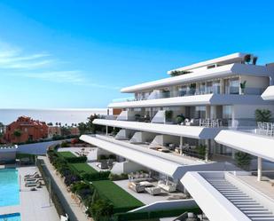 Vista exterior de Apartament en venda en Estepona amb Aire condicionat, Terrassa i Piscina