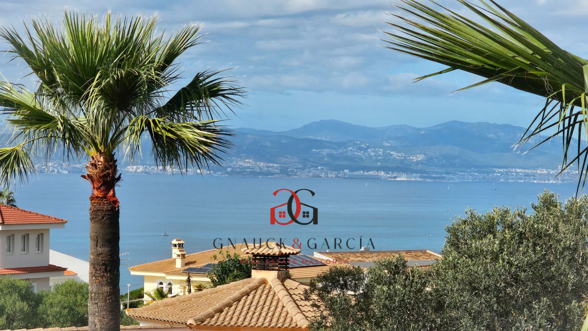 Exterior view of Single-family semi-detached for sale in Llucmajor  with Air Conditioner, Heating and Private garden