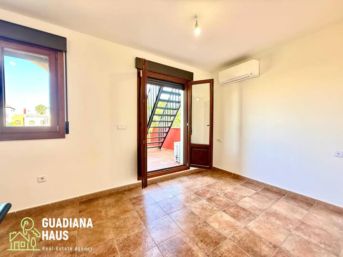 Casa a schiera con piscina in vendita a MIGUEL DE UNAMUNO 20, imagen 31