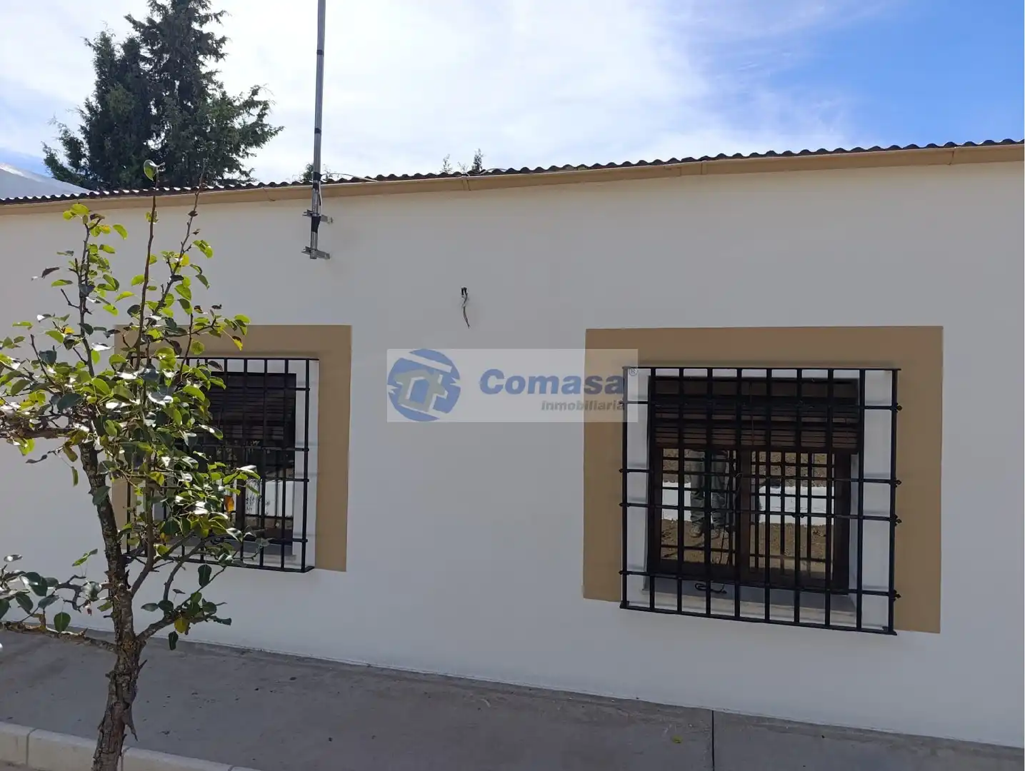 Vista exterior de Casa o chalet en venta en Martos con Jardín privado y Piscina