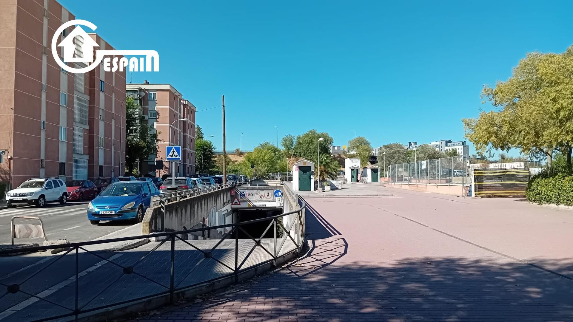 Exterior view of Garage for sale in  Madrid Capital