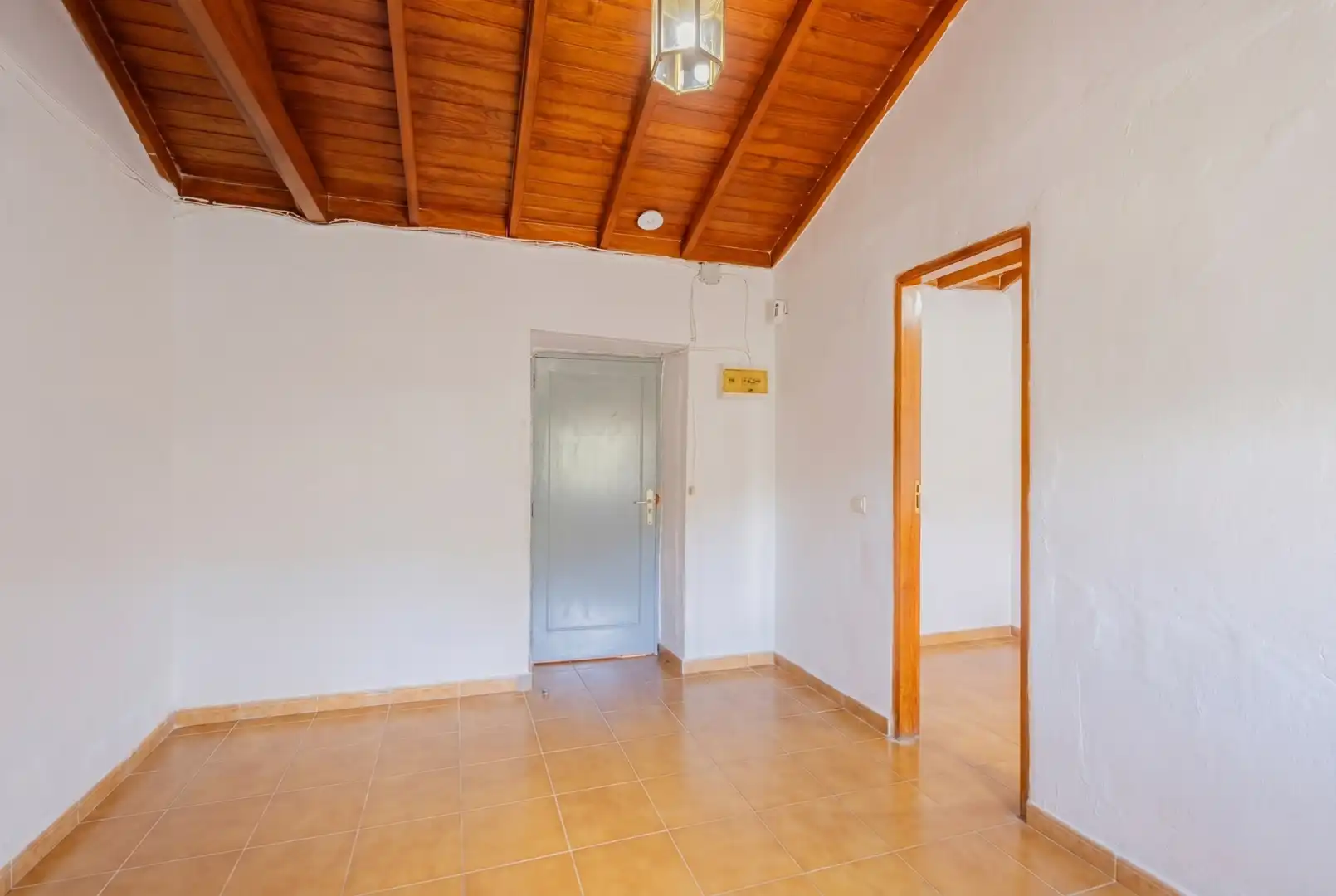 Casa adosada en venta en Vallehermoso con Terraza, Amueblado y Horno