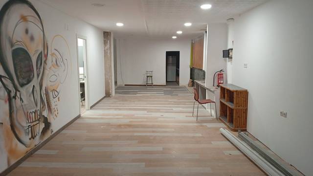 Local comercial en Alquiler en Carrer de Francesc Climent en La Raïosa