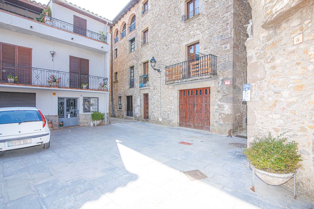 Vista exterior de Dúplex en venda en Mieres (Girona)