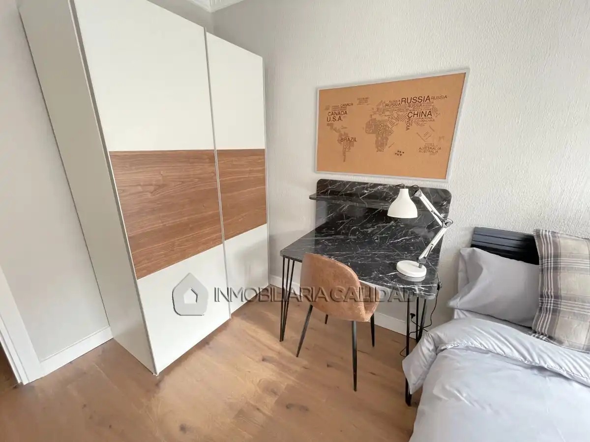Bedroom of Flat for rent in Burgos  with Heating and Furnished