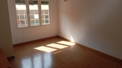 Foto 2 de Piso en venta en Carrer del Juliol, El Guinardó, Barcelona Capital