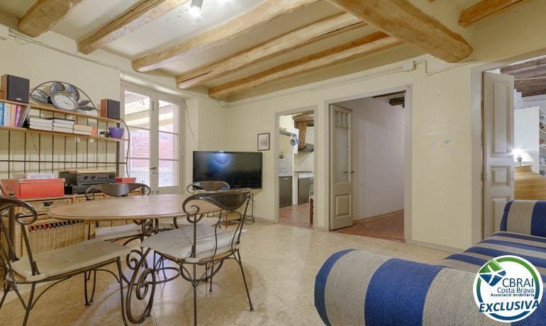 Living room of Single-family semi-detached for sale in Peralada  with Heating, Terrace and Oven