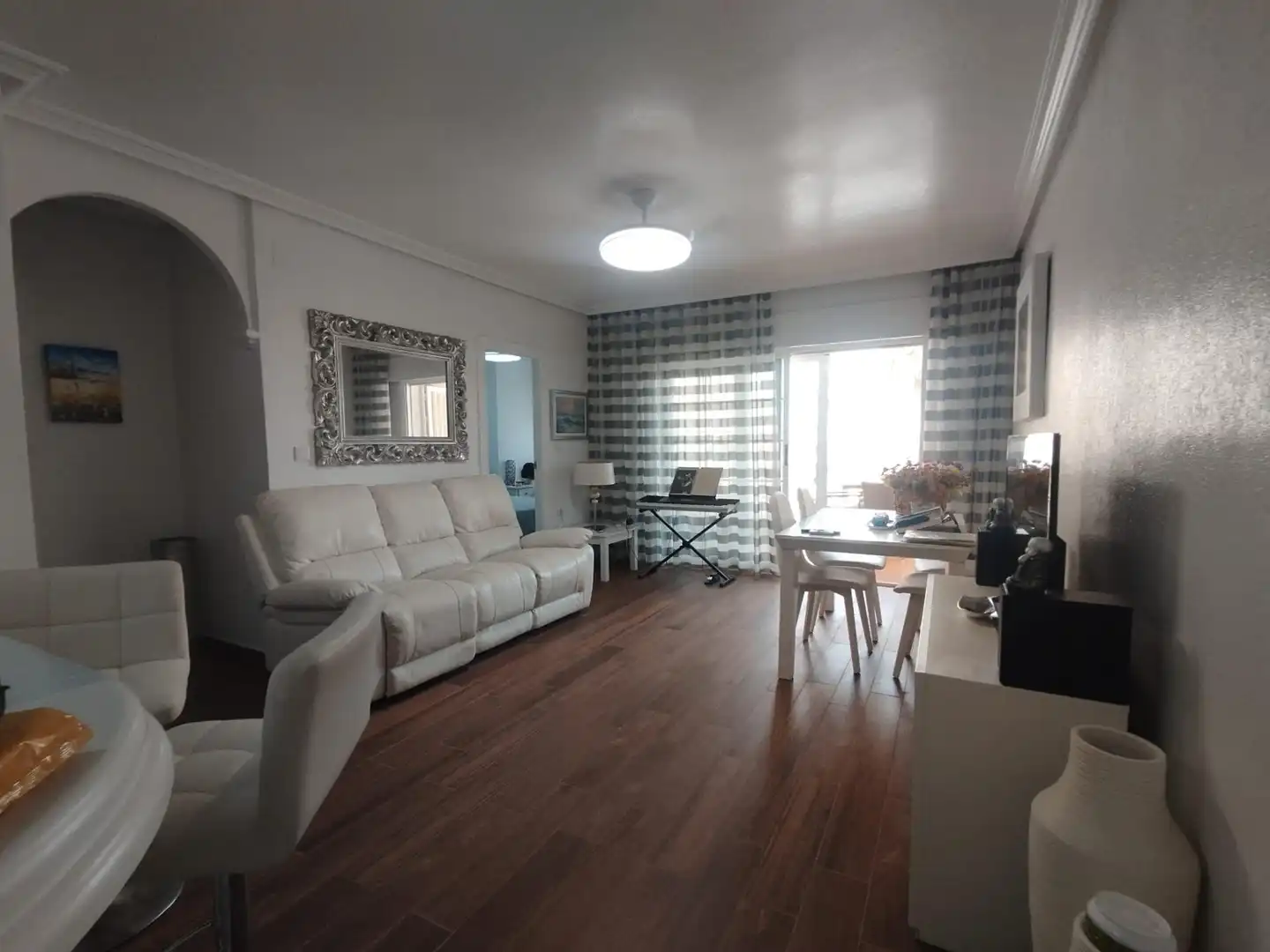 Sala de estar de Apartamento en venta en Guardamar del Segura con Terraza y Amueblado