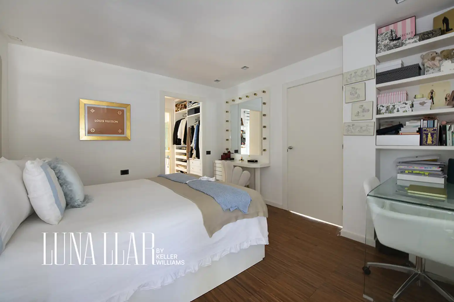 Bedroom of Houses for sale in Castelldefels  with Swimming Pool