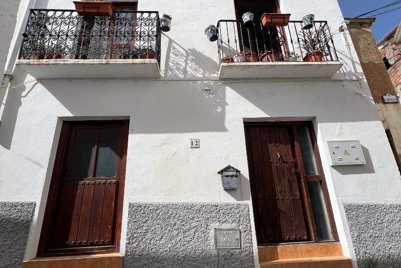 Photo 1 of Single-family semi-detached for sale in Sorvilán, Granada