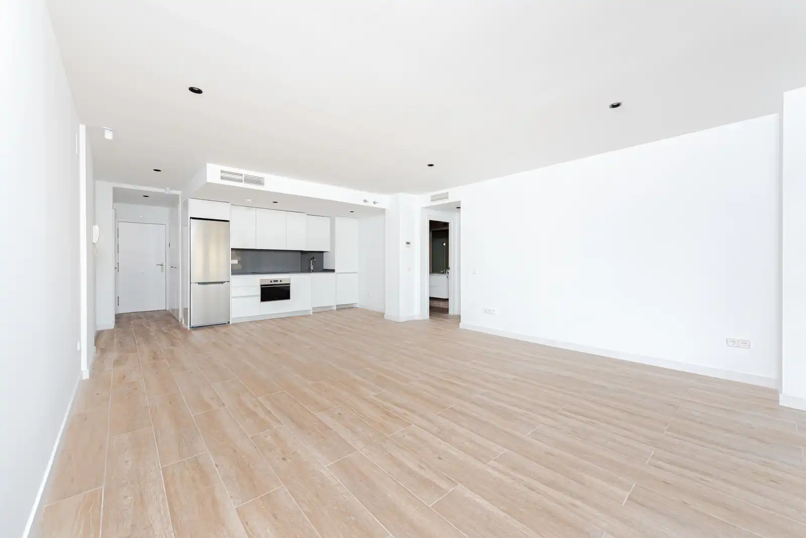 Living room of Flat for rent in Madrid  with Storage room