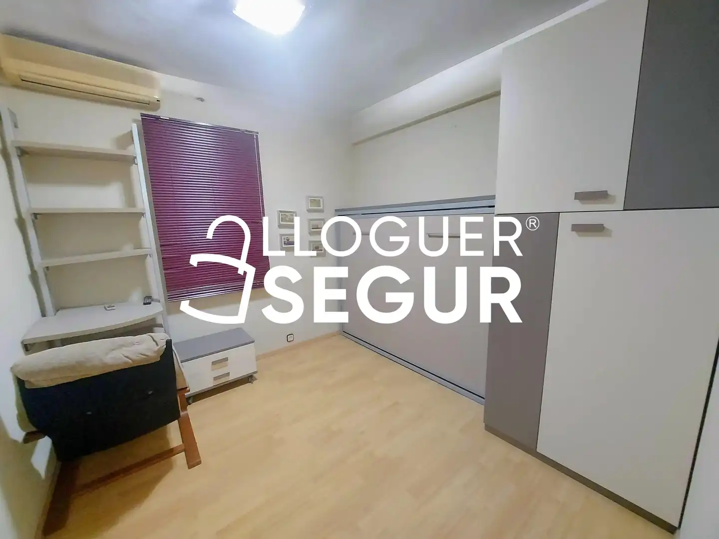 Flat for rent in Barcelona  with Air Conditioner, Heating and Furnished