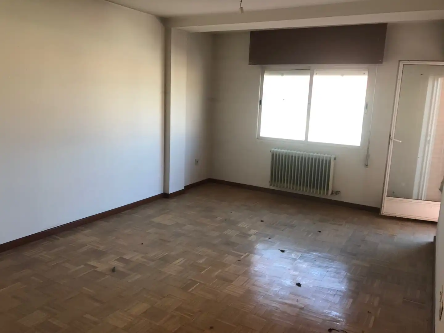 Habitación de Apartamento en venta en Benavente con Calefacción, Parquet y Terraza