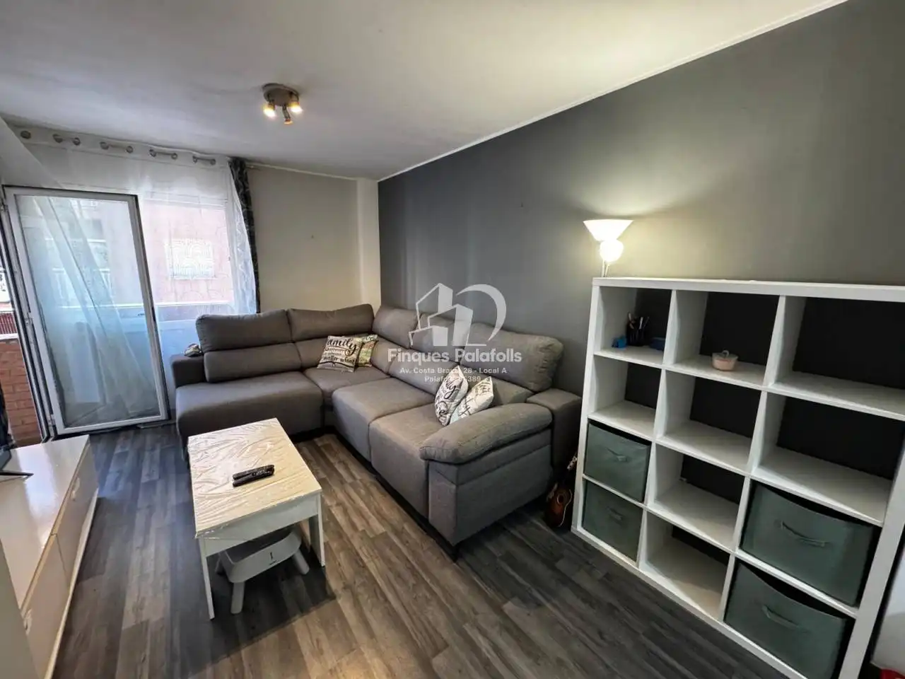 Living room of Flat for sale in Blanes  with Heating, Parquet flooring and Terrace