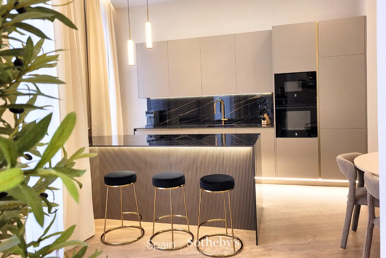 Apartamento con ascensor en venta en Calle del Barco, imagen 33
