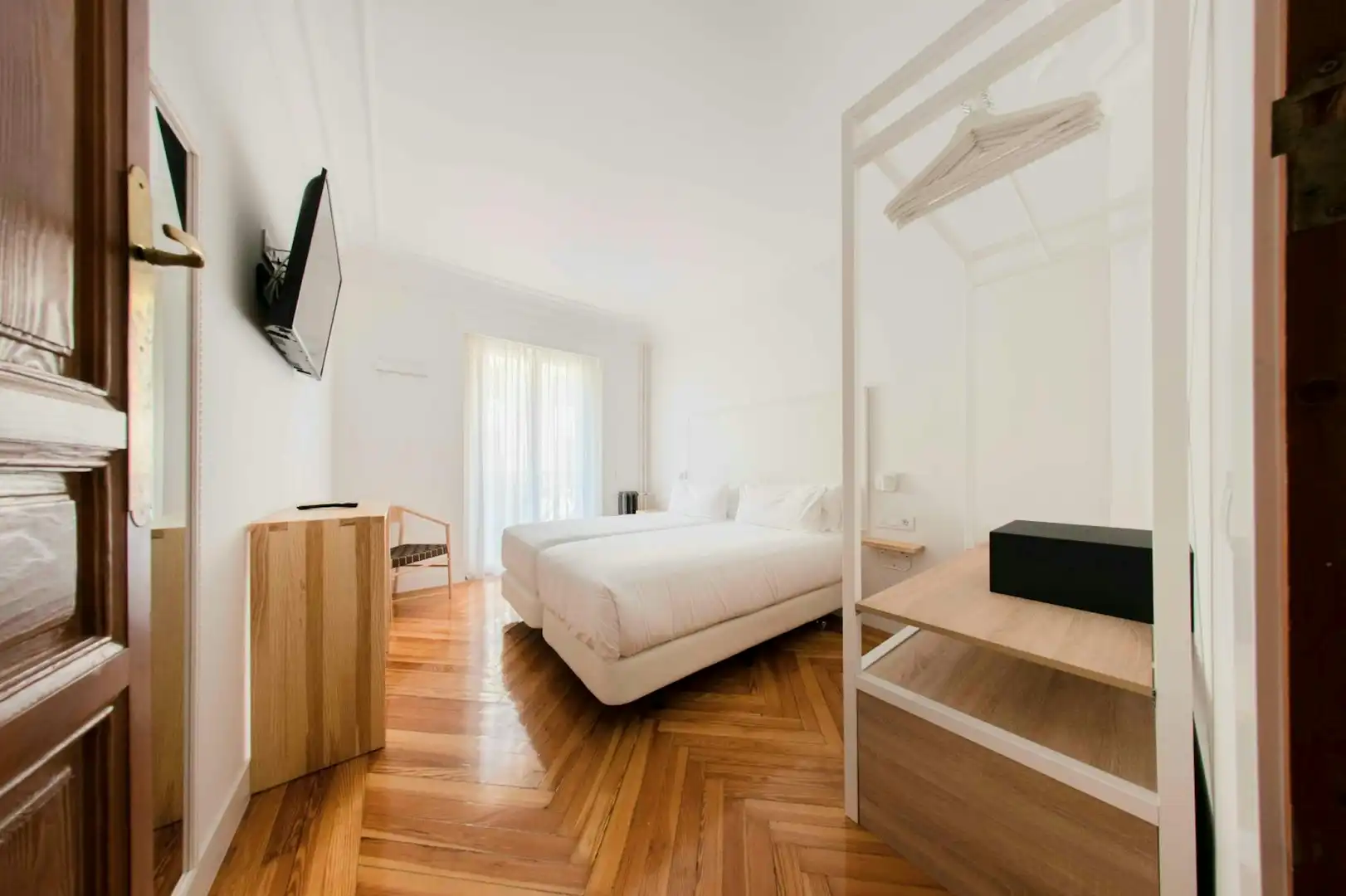 Bedroom of Flat for rent in Madrid  with Air Conditioner, Heating and Furnished