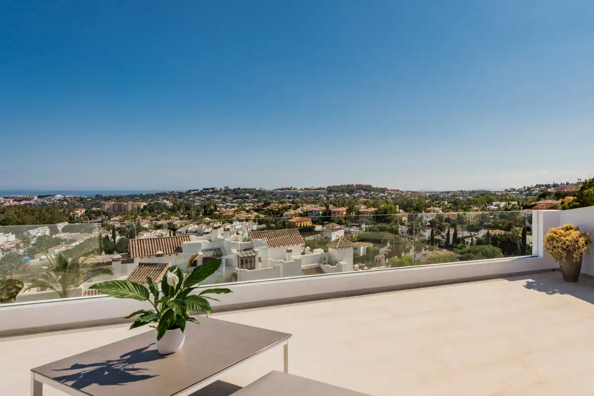 Apartment mit Pool zum Verkauf in Nueva Andalucía