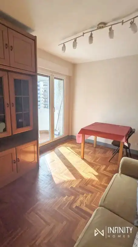 Flat with terrace to rent in Sabino Arana Etorbidea