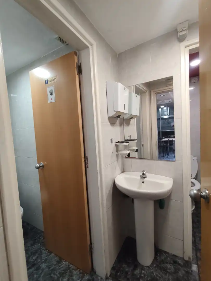 Business premises to rent in Carrer Terrassa, imagen 6