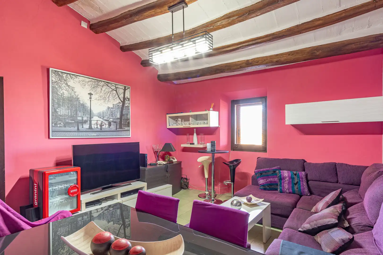 Sala de estar de Casa o chalet en venta en Verges con Aire acondicionado, Jardín privado y Piscina