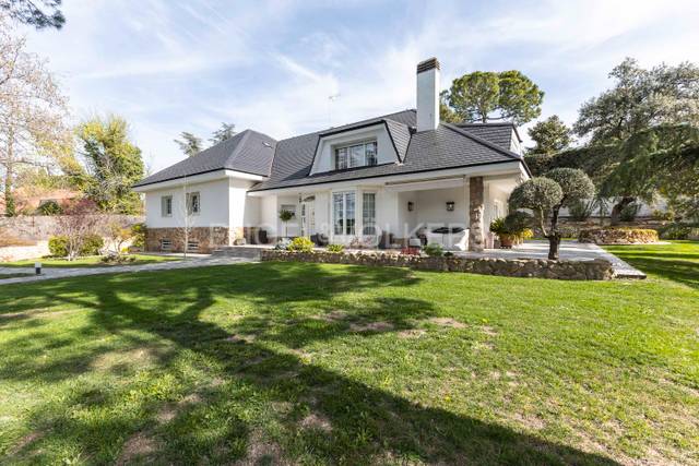 Casa-chalet en Alquiler en Calle Valle de Mansilla en Las Lomas