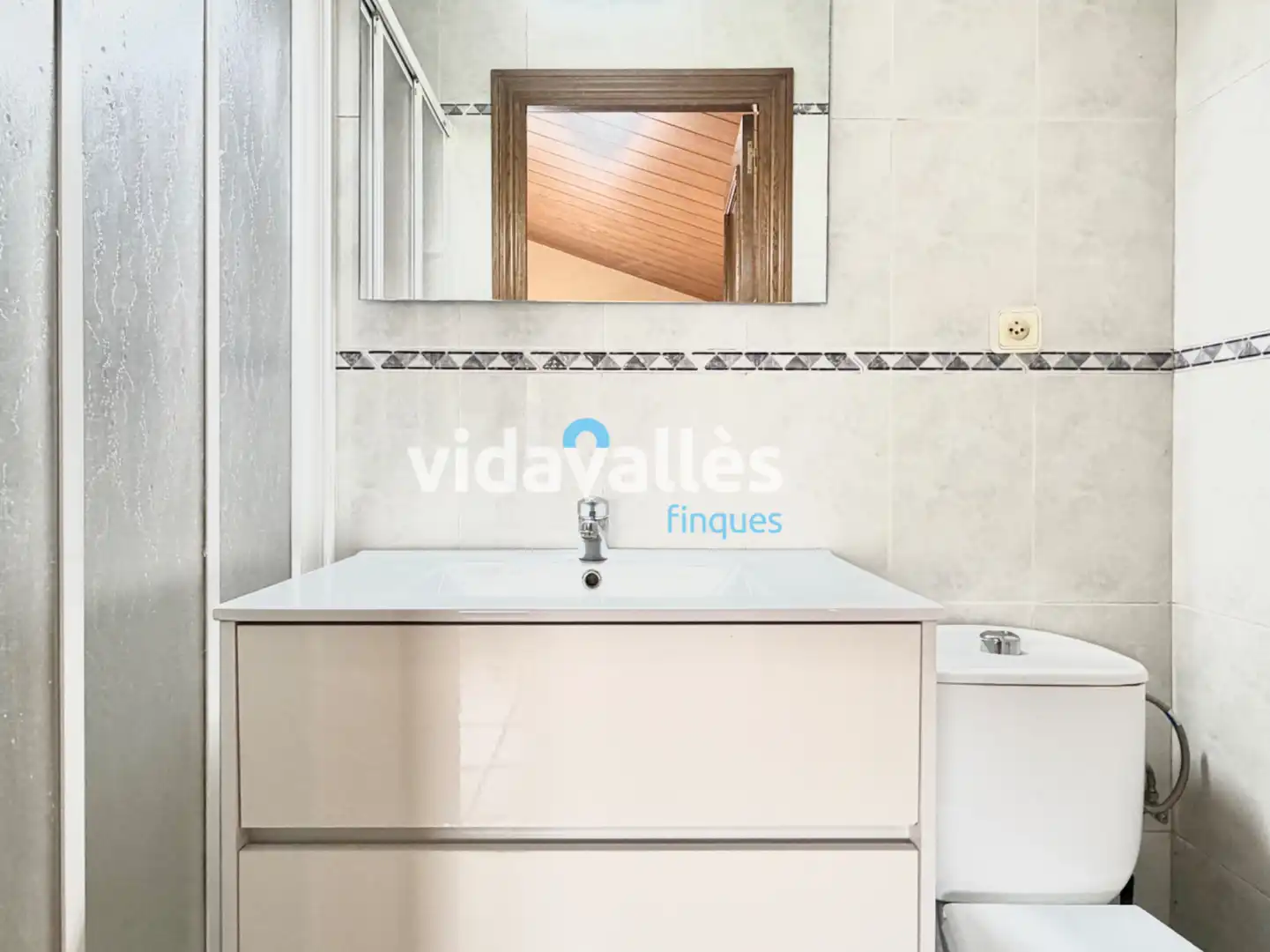 Casa amb terrassa en venda a Carrer Fluvià, imagen 37