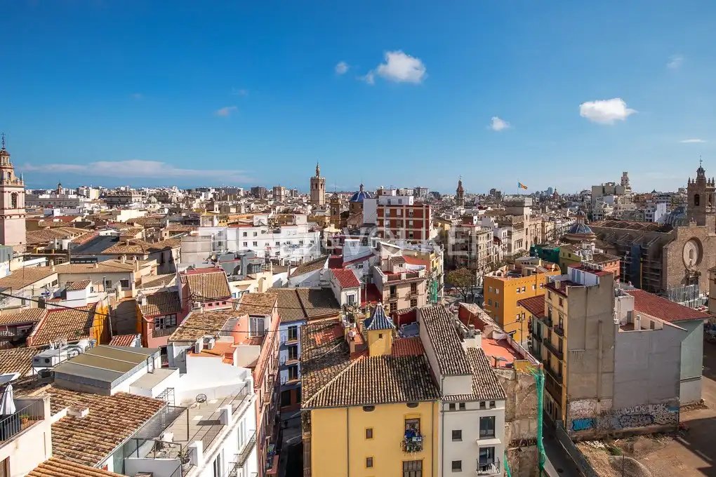 Exterior view of Flat for rent in Valencia  with Air Conditioner, Heating and Terrace