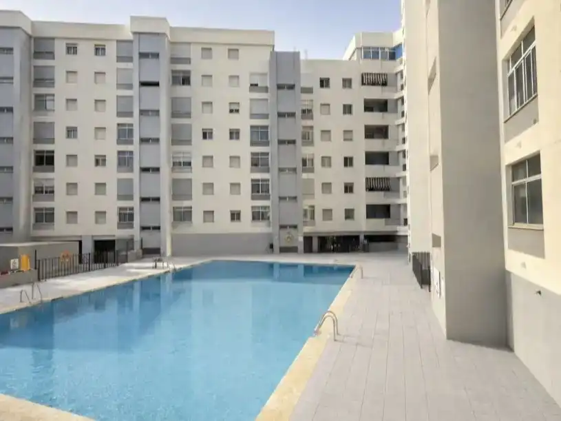 Piscina de Pis en venda en San Bernabé