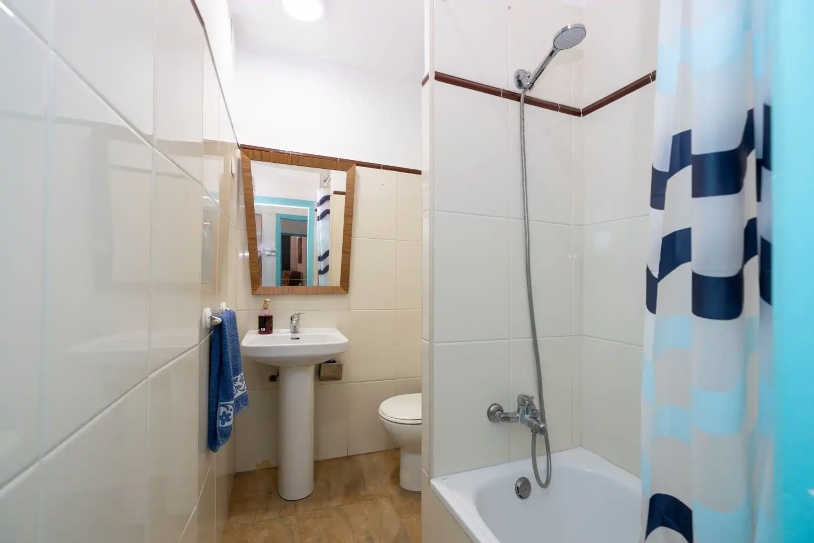 Baño de Casa adosada en venta en Motril con Aire acondicionado, Calefacción y Terraza