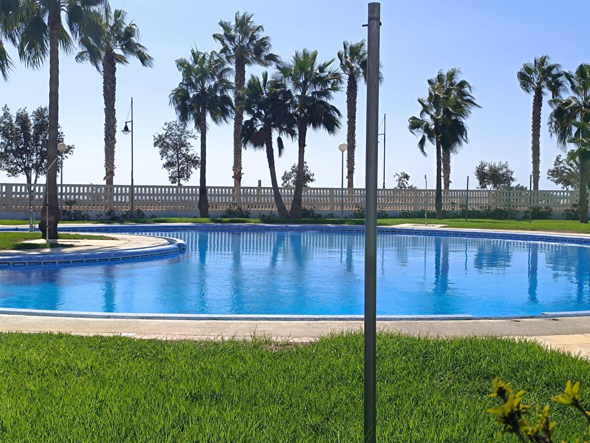Piscina de Pis de lloguer en El Ejido amb Aire condicionat, Calefacció i Terrassa