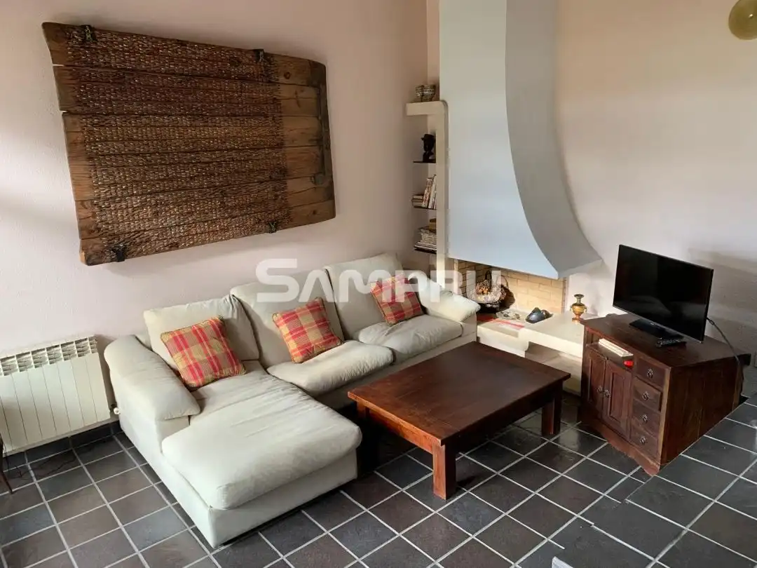 Wohnzimmer von Wohnung zum Verkauf in Legutio mit Heizung, Privatgarten und Terrasse