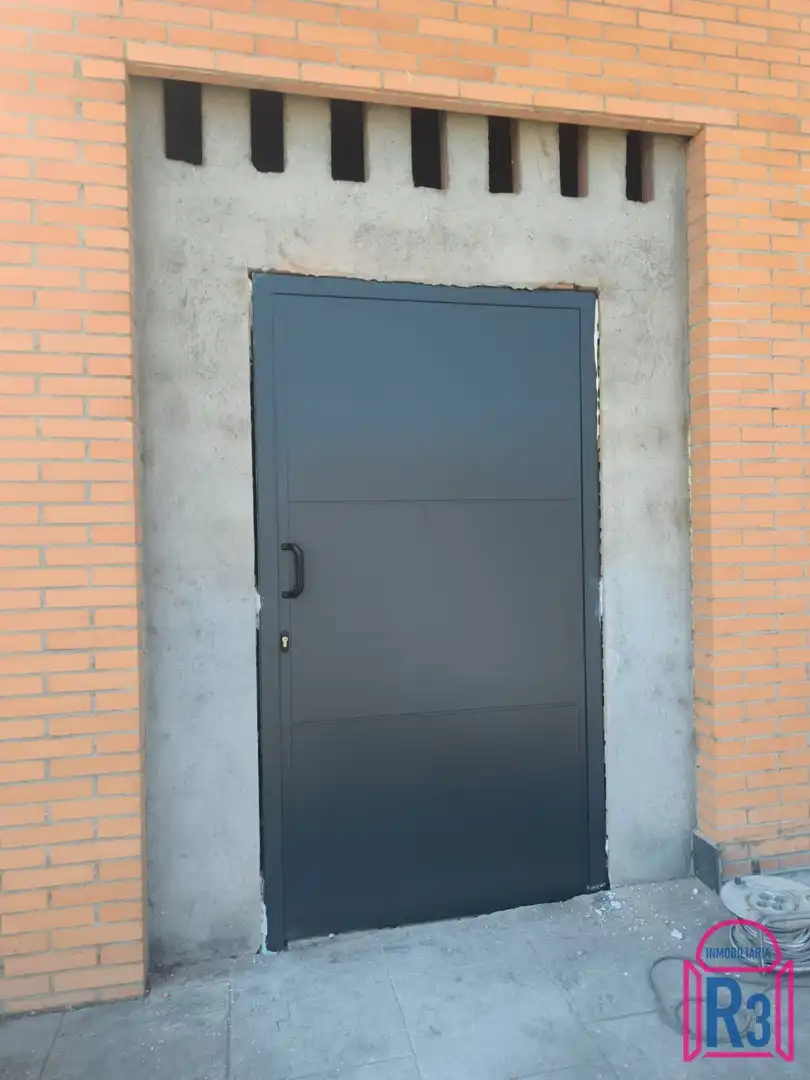 Außenansicht von Geschaftsraum zur Miete in Villaquilambre