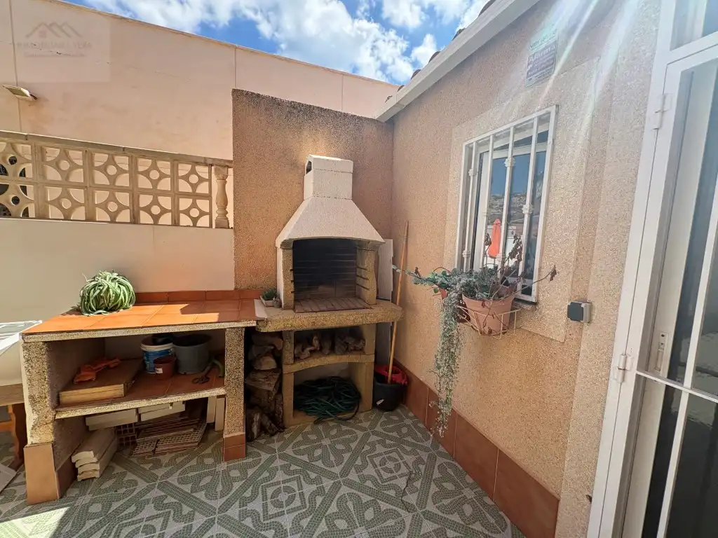 Semi-detached house with terrace for sale in Calle Sierra de las Moreras, imagen 3