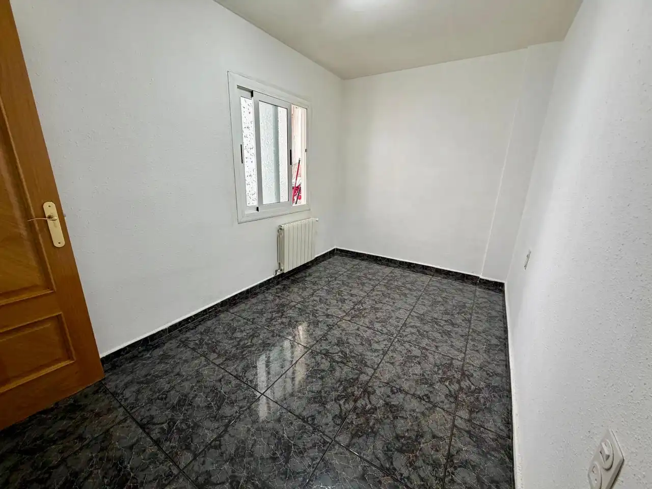 Habitación de Ático en venta en Montcada i Reixac con Aire acondicionado, Calefacción y Terraza