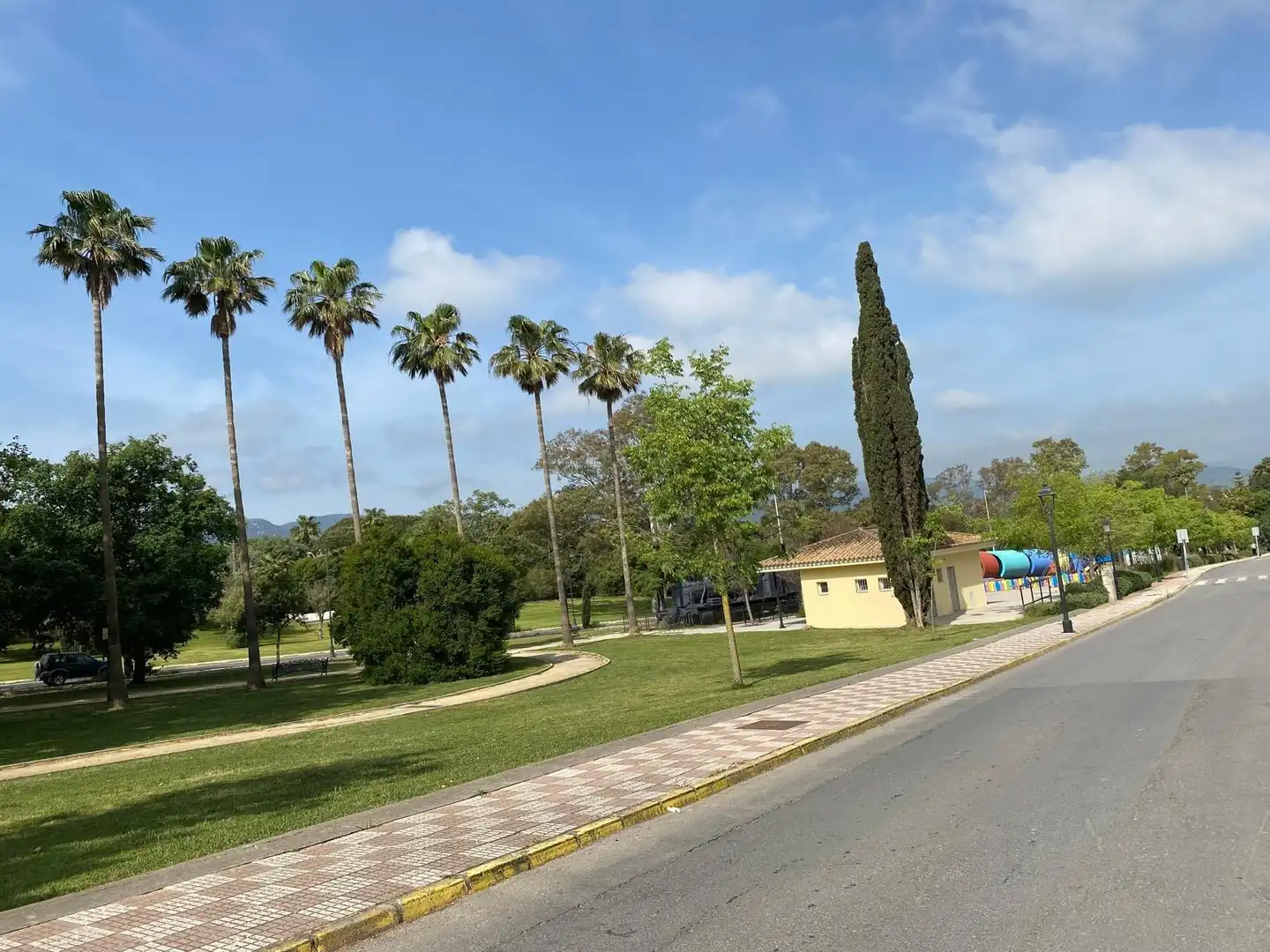 Vista exterior de Casa o chalet en venta en Los Barrios con Jardín privado y Balcón