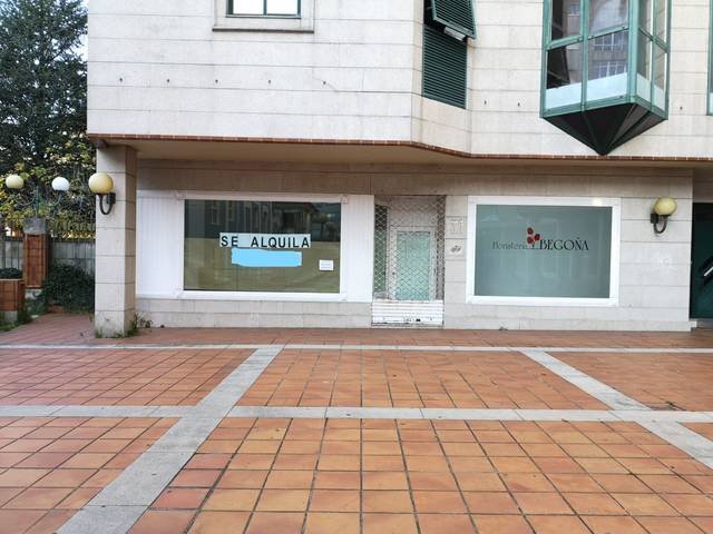 Local comercial en Alquiler en Paseo de Costa Candamo en Vilagarcía