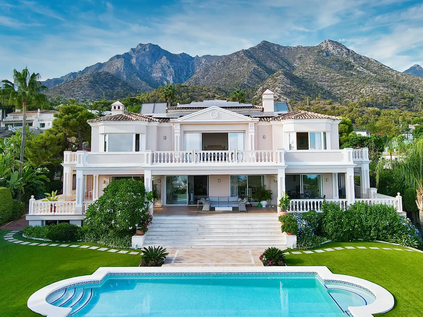 Haus mit Pool zum Verkauf in Marbella Centro