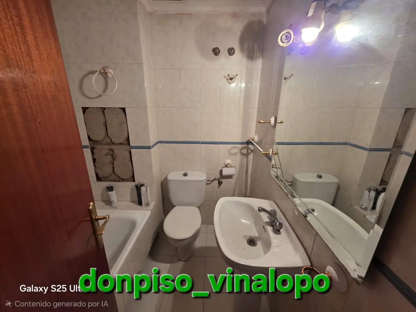 Bathroom of Apartments for sale in Elda