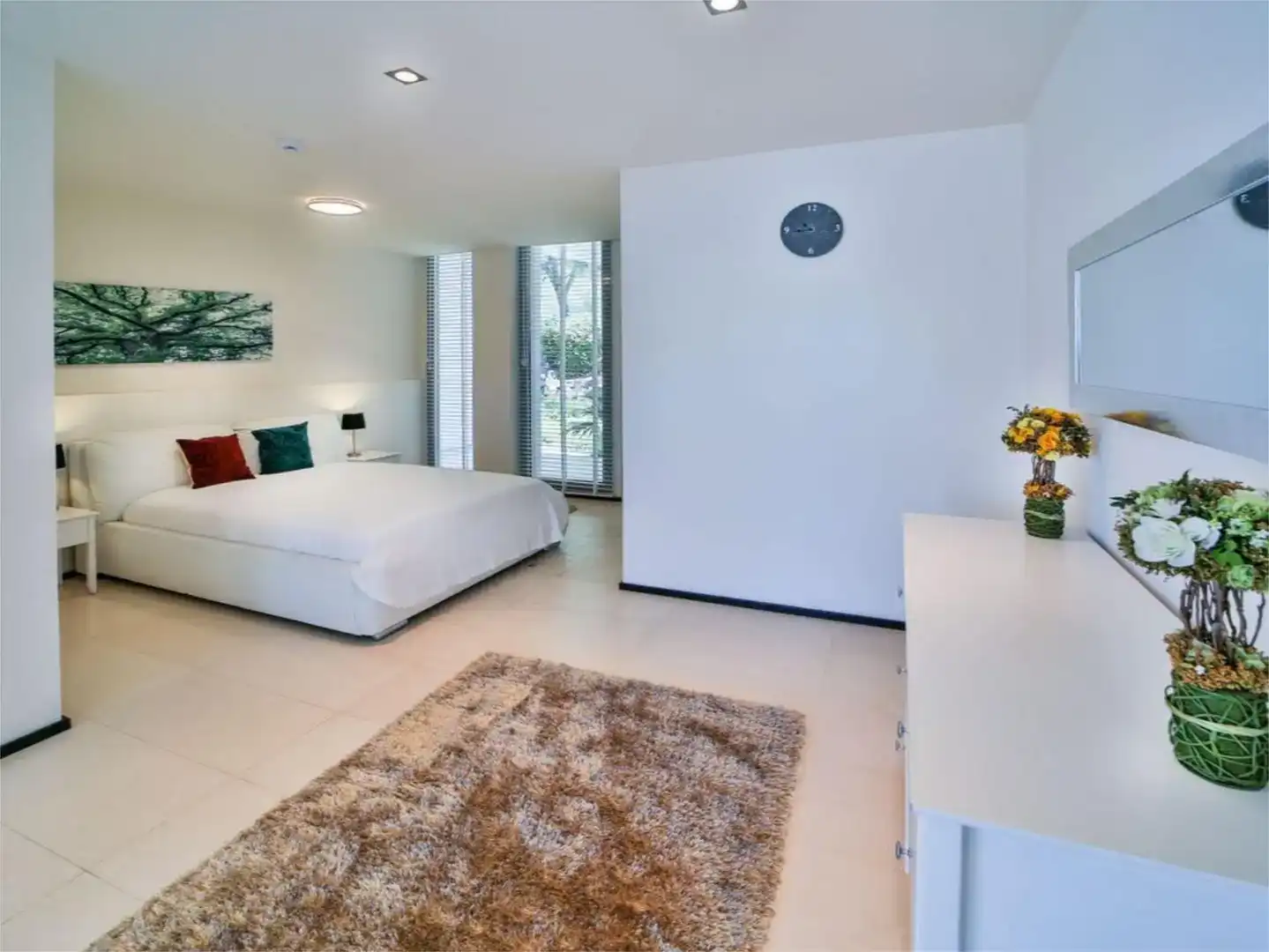 Dormitori de Casa o xalet de lloguer en Marbella amb Aire condicionat, Piscina i Balcó