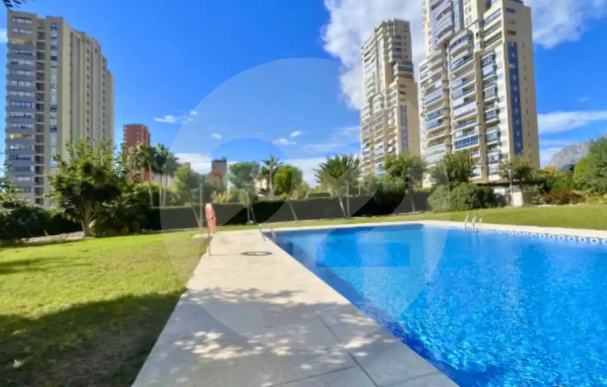 Piscina de Apartamento de alquiler en Benidorm con Aire acondicionado, Terraza y Piscina