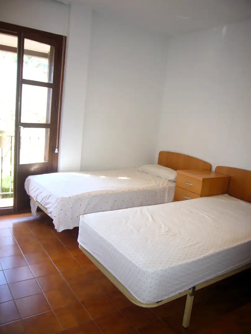 Habitación de Casa adosada en venta en Benicasim / Benicàssim con Terraza, Amueblado y Balcón