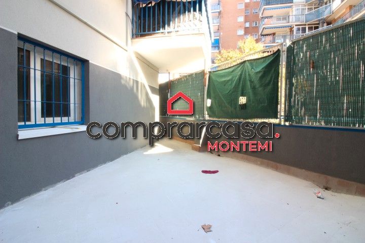 Exterior view of Apartment for sale in Fuenlabrada  with Heating, Alarm and Community pool