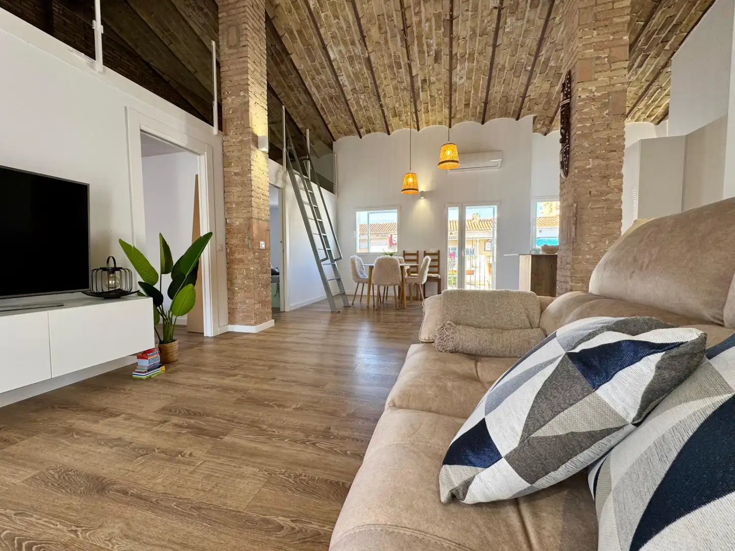 Sala de estar de Piso de alquiler en Sagunto / Sagunt con Aire acondicionado, Amueblado y Horno
