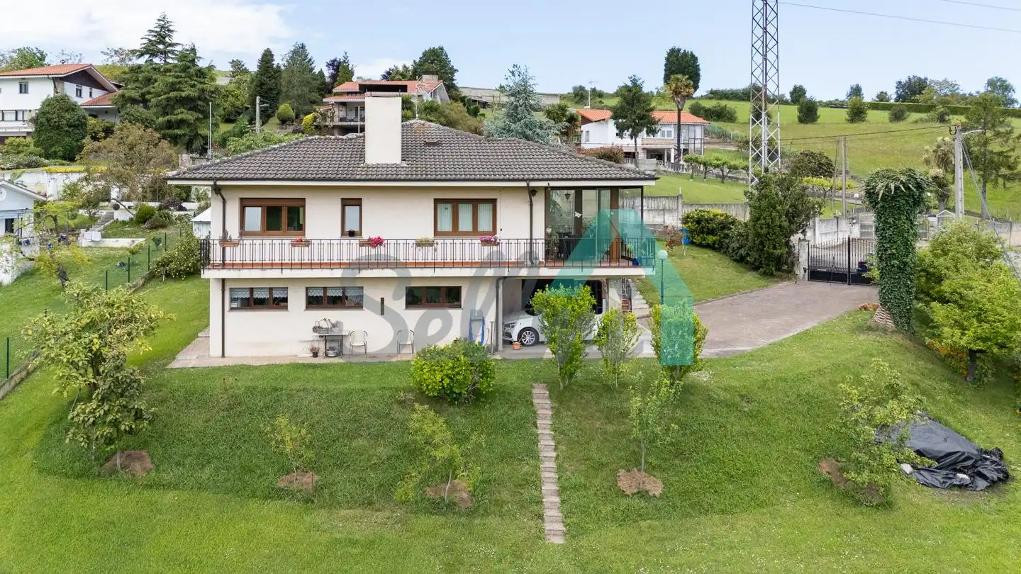 Exterior view of Houses for sale in Gijón   with Heating, Private garden and Terrace