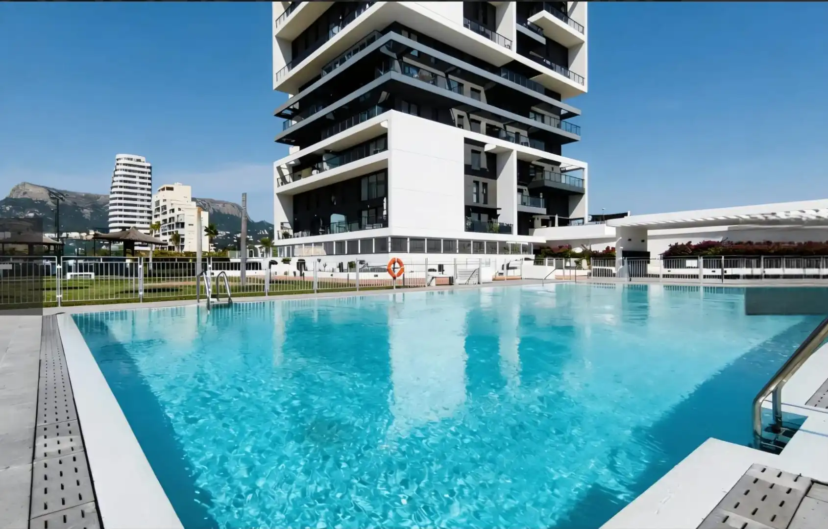 Appartement compact avec piscine à vendre à Marisol Park - Ortembach - Los Almendros