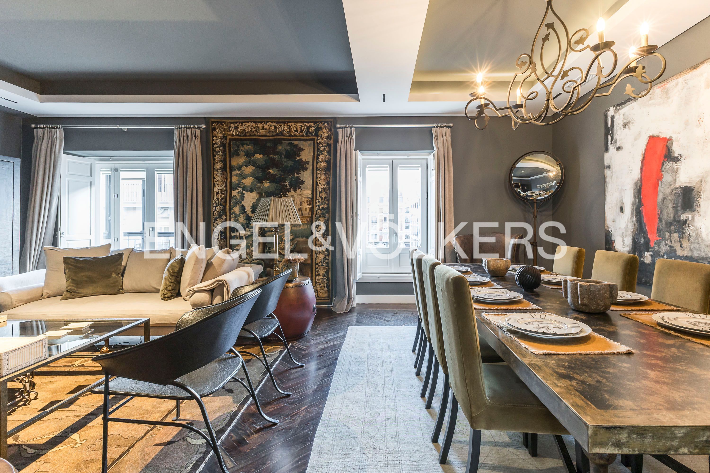Dining room of Flat for sale in  Madrid Capital  with Air Conditioner, Heating and Parquet flooring
