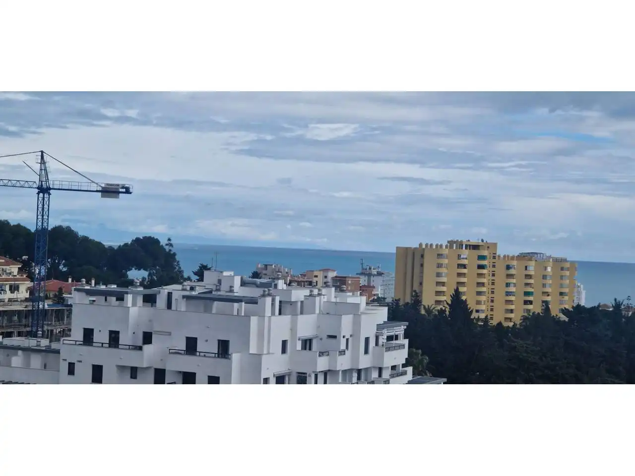 Vista exterior de Ático en venta en Benalmádena con Aire acondicionado, Calefacción y Terraza