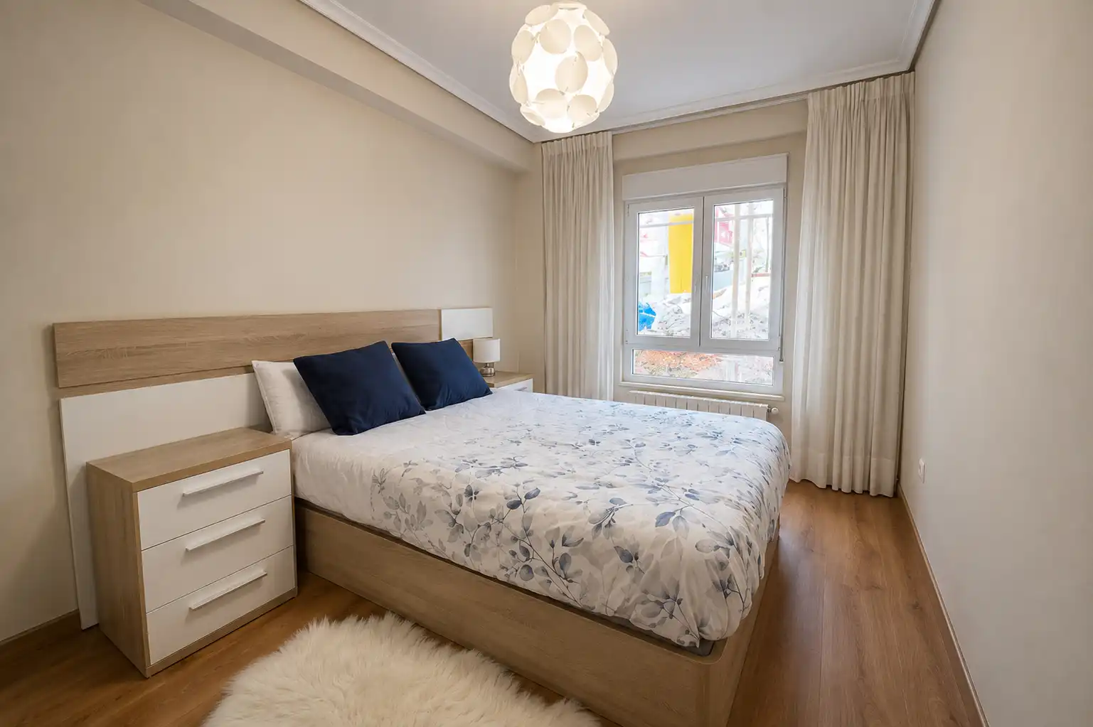Bedroom of Flat for rent in Santander  with Heating, Furnished and Oven