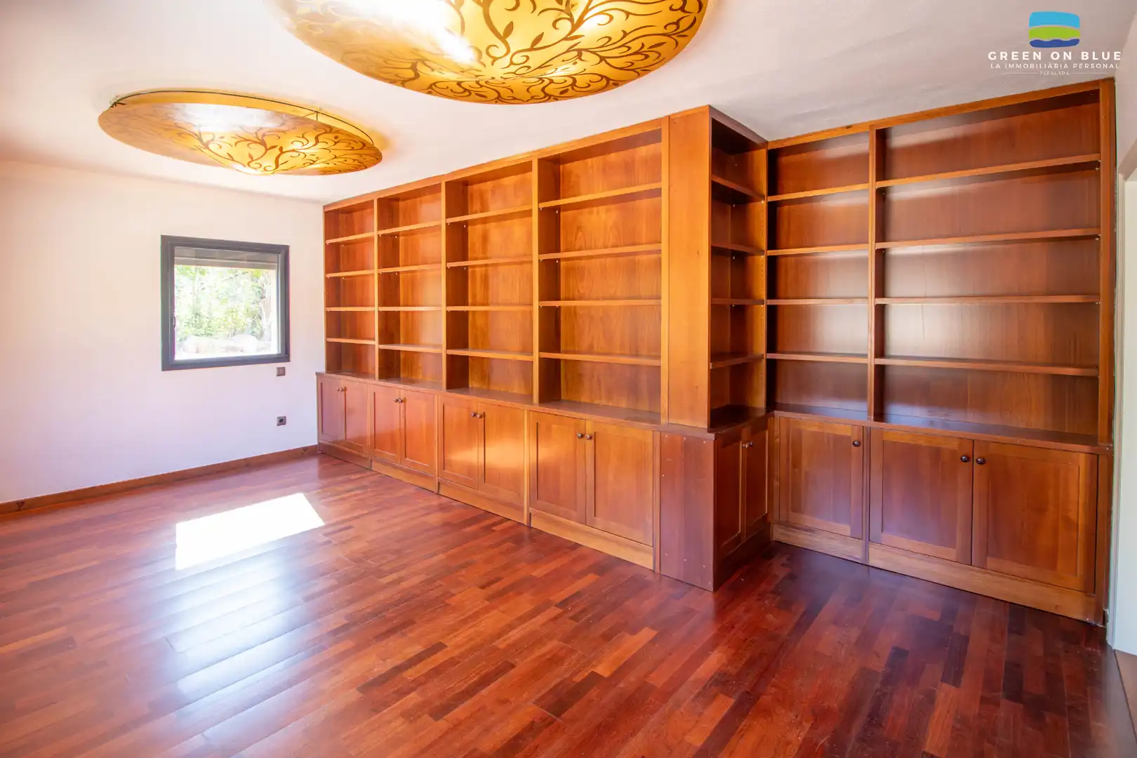 Habitación de Casa o chalet en venta en Peralada con Aire acondicionado, Calefacción y Jardín privado